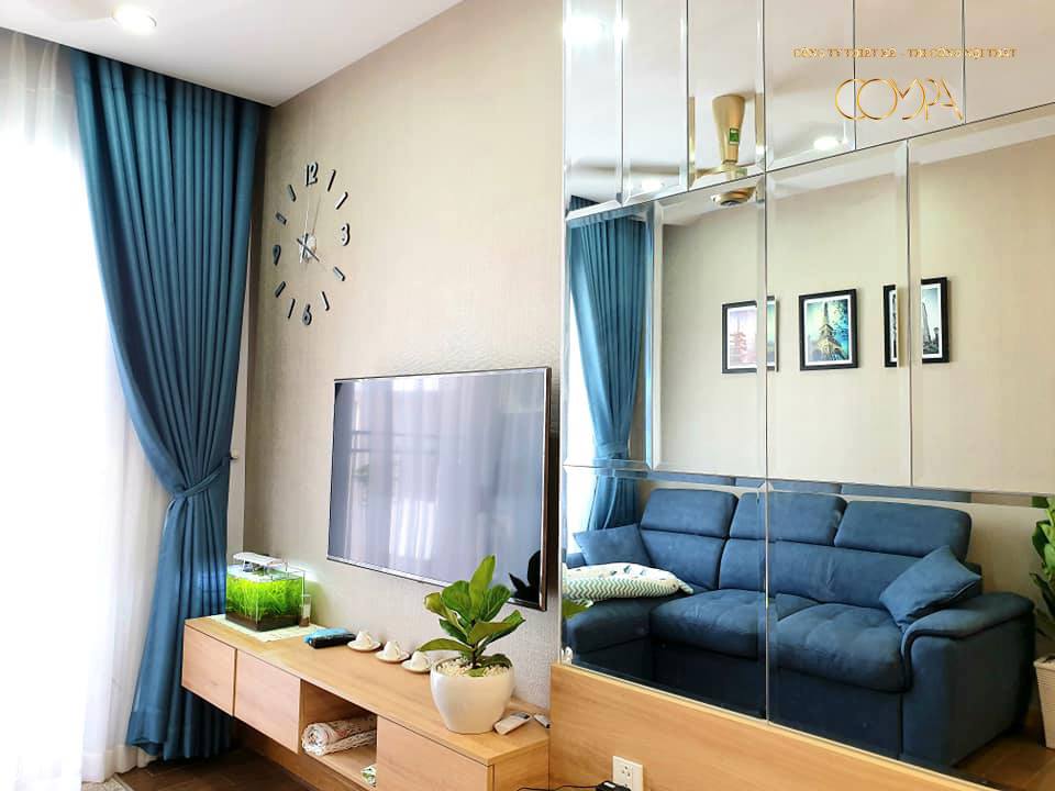 Một chậu hoa nhỏ đã làm góc tủ tivi với ván công nghiệp nổi bật lên hẳn Một chậu hoa nhỏ đã làm góc tủ tivi với ván công nghiệp nổi bật lên hẳn