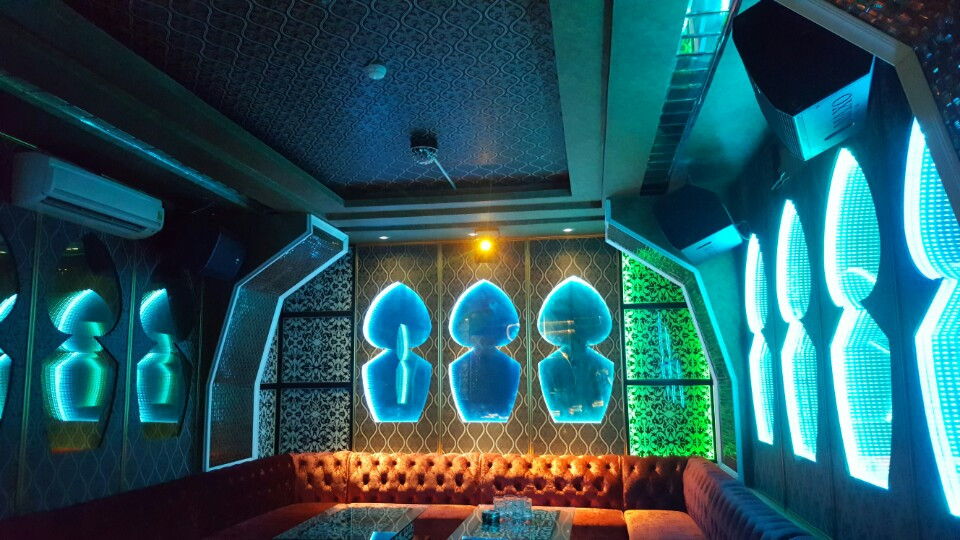 thi công phòng karaoke gia đình hiện đại thi công phòng karaoke gia đình hiện đại