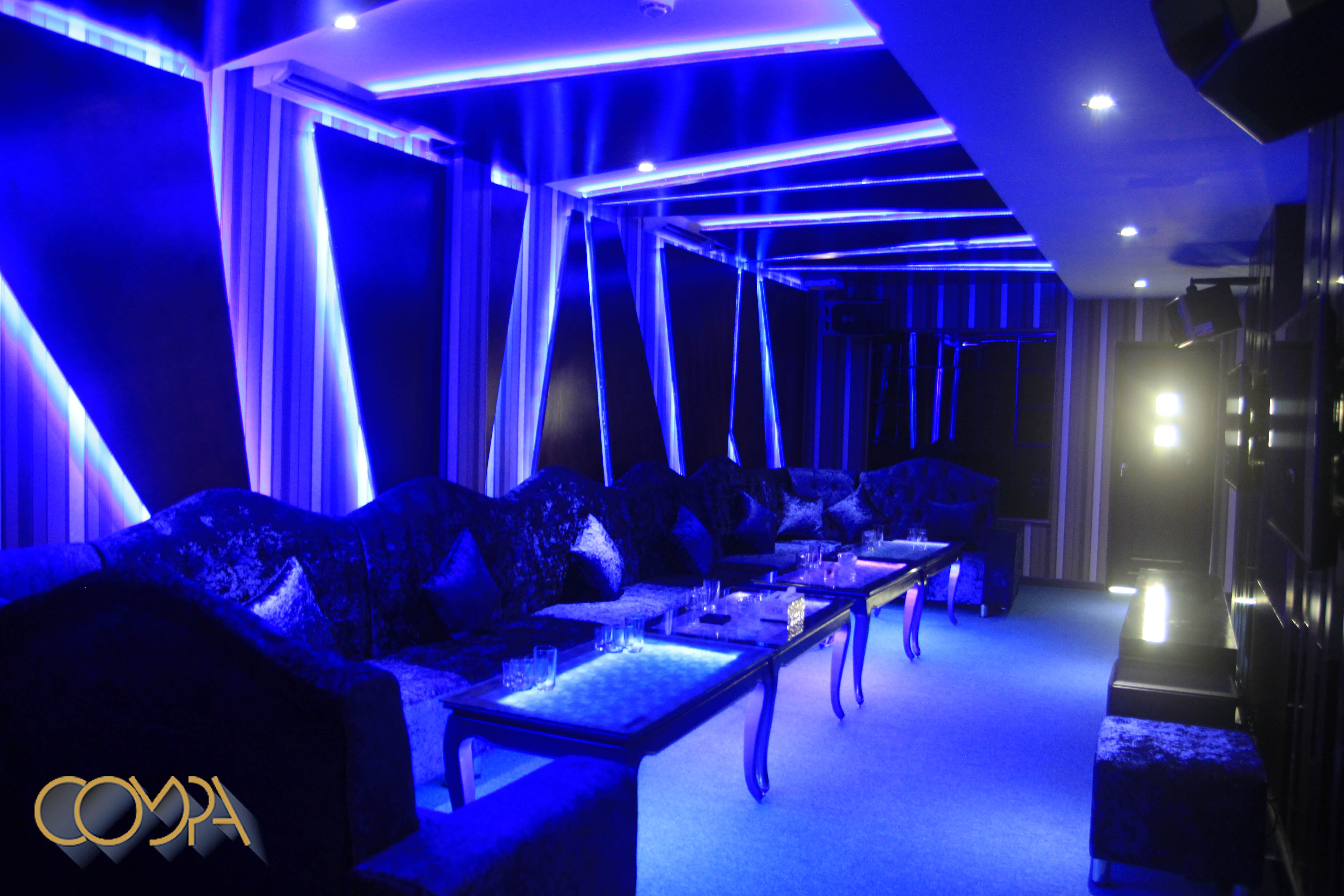 thi công phòng karaoke với đèn led trang trí thi công phòng karaoke với đèn led trang trí